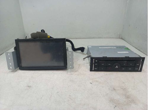 KIT MULTIMIDIA/ RADIO MITSUBISHI PAJERO 3.5 2015