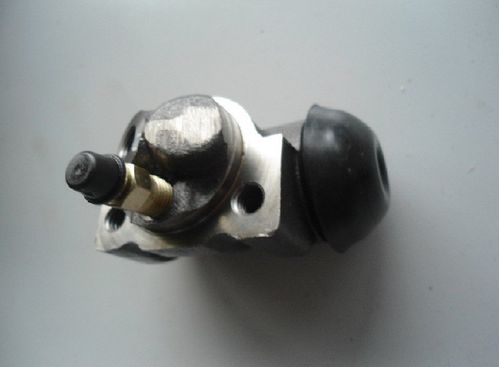 CILINDRO RODA TRASEIRA F-4000 85/... LE 23.81MM