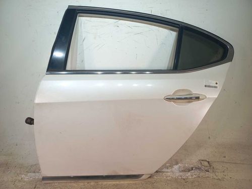 PORTA TRASEIRA ESQ KIA CADENZA 3.5 2011