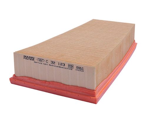 filtro de ar do motor c 32123    / UN / Mann